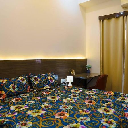 The City Escape Greater Noida Exterior photo