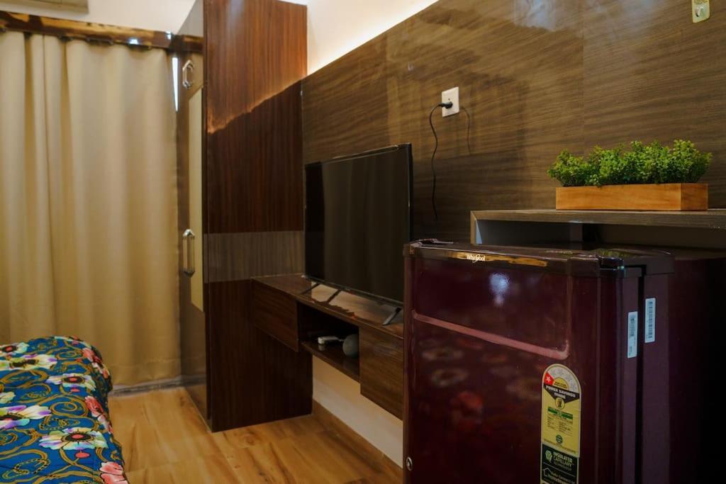 The City Escape Greater Noida Exterior photo